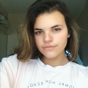 Meet your Posher, Angelica